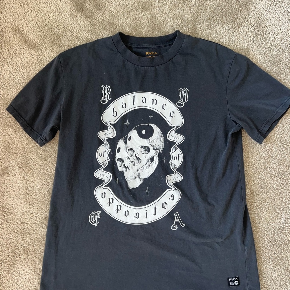 RVCA charcoal women’s Graphic T-Shirt
